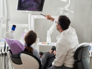 Read more about the article Emergency Dentist Near Me: 6 Vital Tips to Find Reliable Dental Care