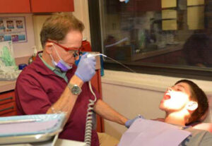 Read more about the article How Can Manhattan Dental Provide Affordable Dental Care For Your Bright Smile?