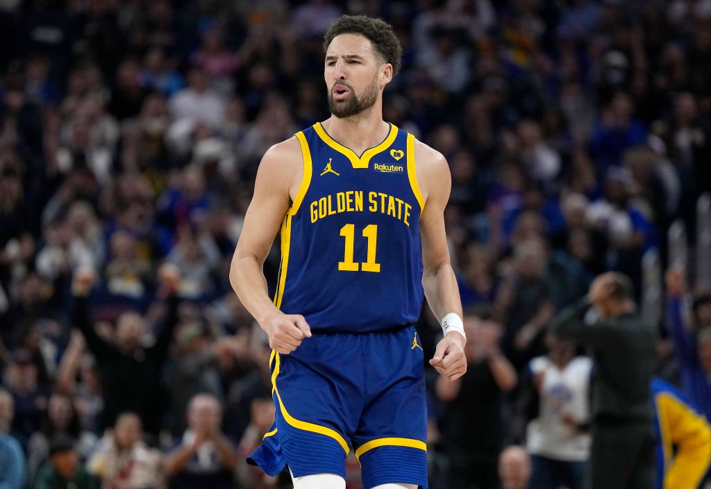 Klay Thompson Signs with Mavericks